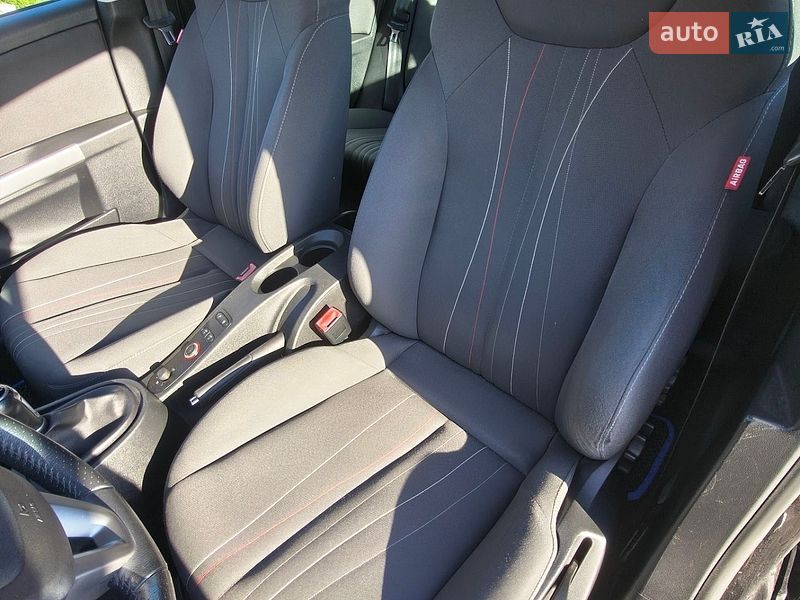 Хетчбек SEAT Leon 2011 в Луцьку