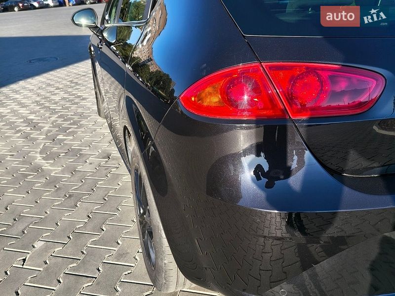 Хетчбек SEAT Leon 2011 в Луцьку