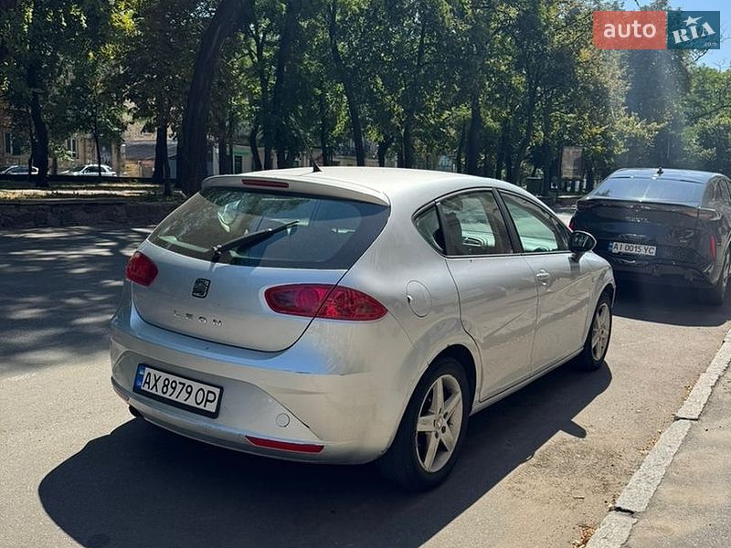 Хетчбек SEAT Leon 2010 в Києві фото 3 Хетчбек SEAT Leon 2010 в Києві