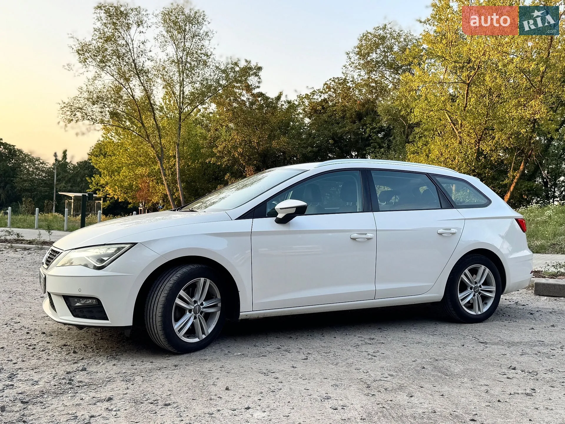 2017 SEAT Leon - мініатюра 5