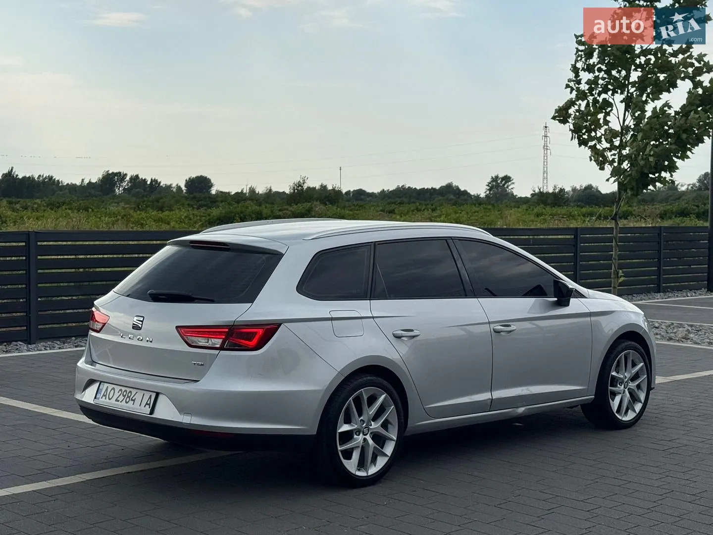 2016 SEAT Leon - мініатюра 5