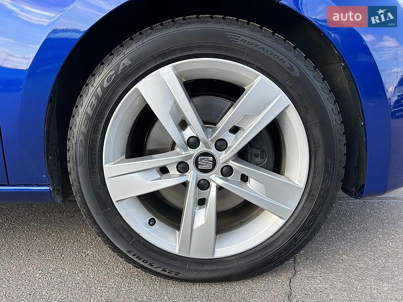 Хэтчбек SEAT Leon 2018 в Киеве