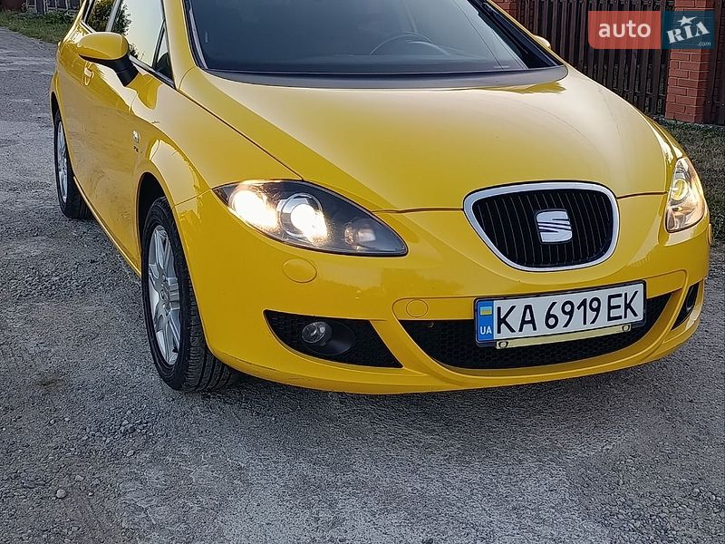 Хэтчбек SEAT Leon 2006 в Коломые