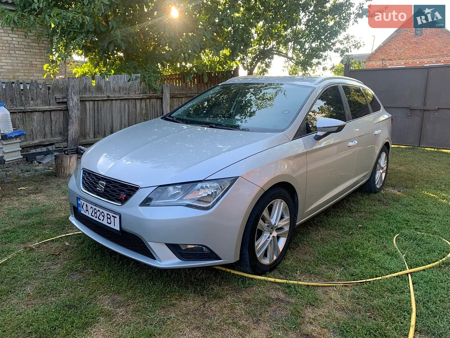 2015 SEAT Leon - мініатюра 2