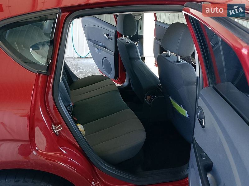 Хетчбек SEAT Leon 2007 в Києві