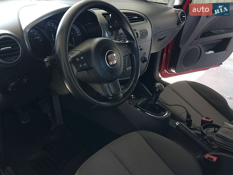 Хетчбек SEAT Leon 2007 в Києві