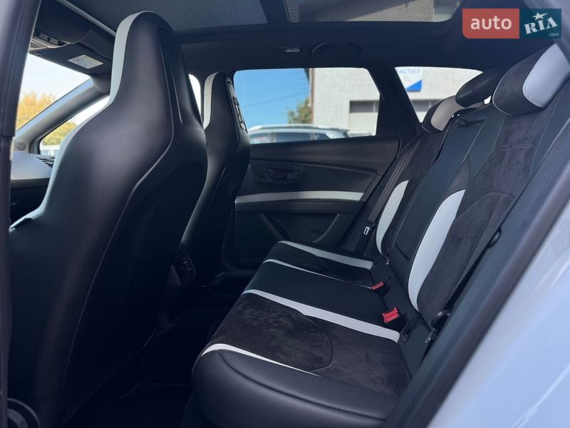 Універсал SEAT Leon 2015 в Луцьку