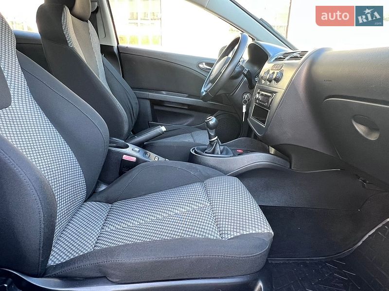 Хэтчбек SEAT Leon 2008 в Дрогобыче фото 36 Хэтчбек SEAT Leon 2008 в Дрогобыче