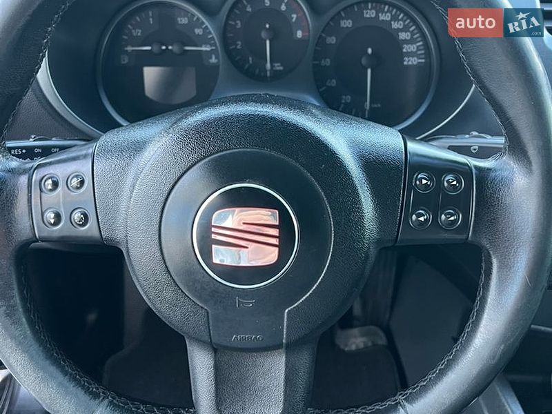 Хэтчбек SEAT Leon 2006 в Стрые
