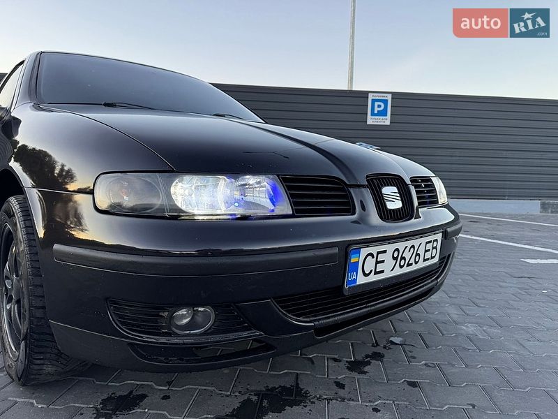 Хетчбек SEAT Leon 2000 в Кам'янець-Подільському