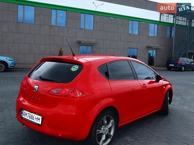 Хетчбек SEAT Leon 2008 в Житомирі