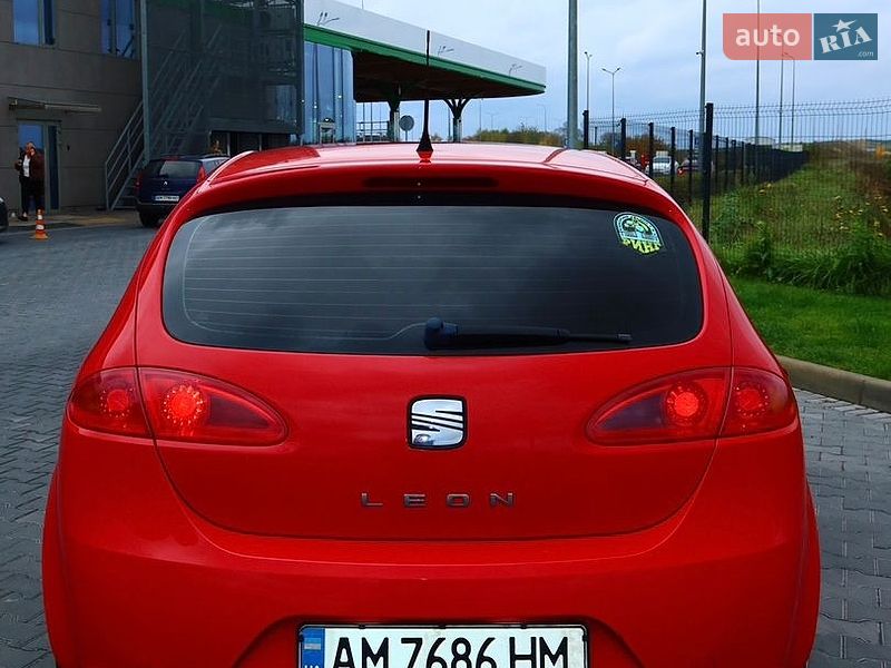 Хетчбек SEAT Leon 2008 в Житомирі