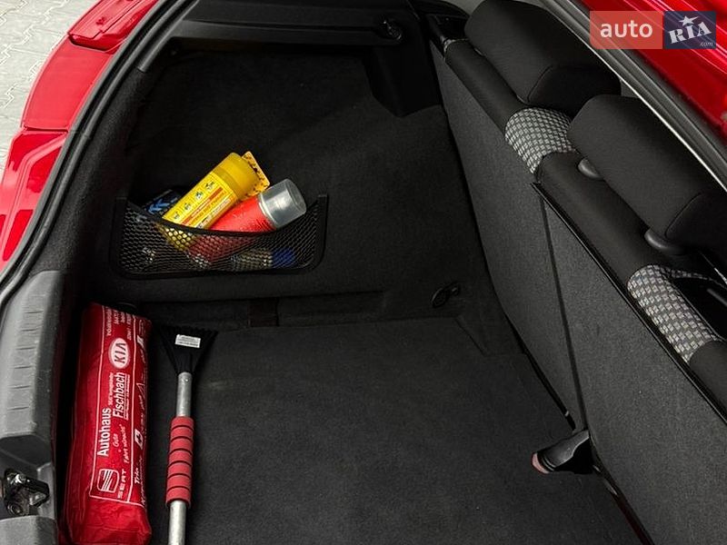 Хетчбек SEAT Leon 2008 в Житомирі