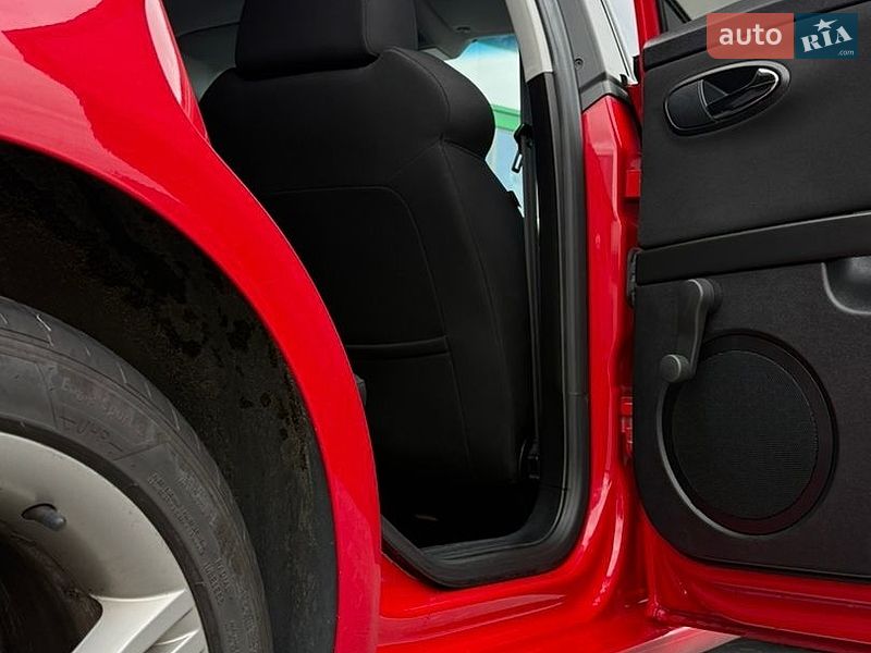 Хетчбек SEAT Leon 2008 в Житомирі