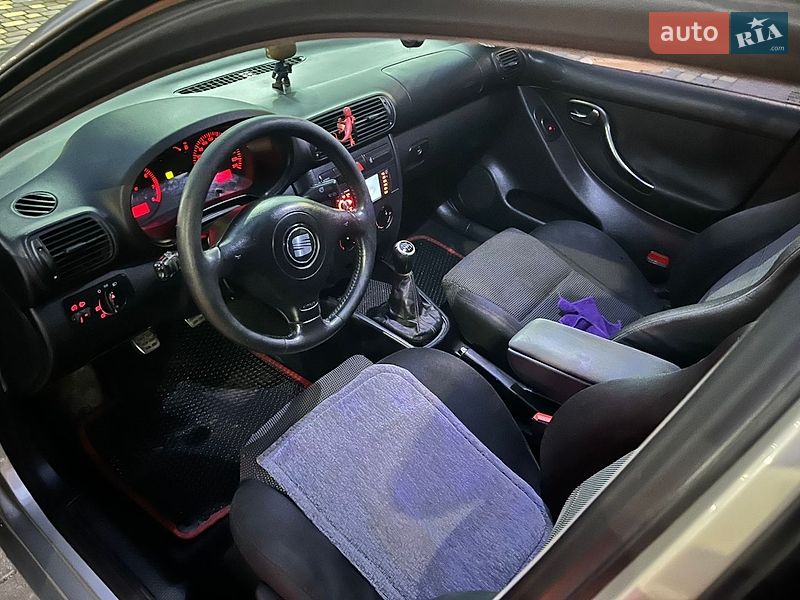 Хэтчбек SEAT Leon 2004 в Буче фото 6 Хэтчбек SEAT Leon 2004 в Буче