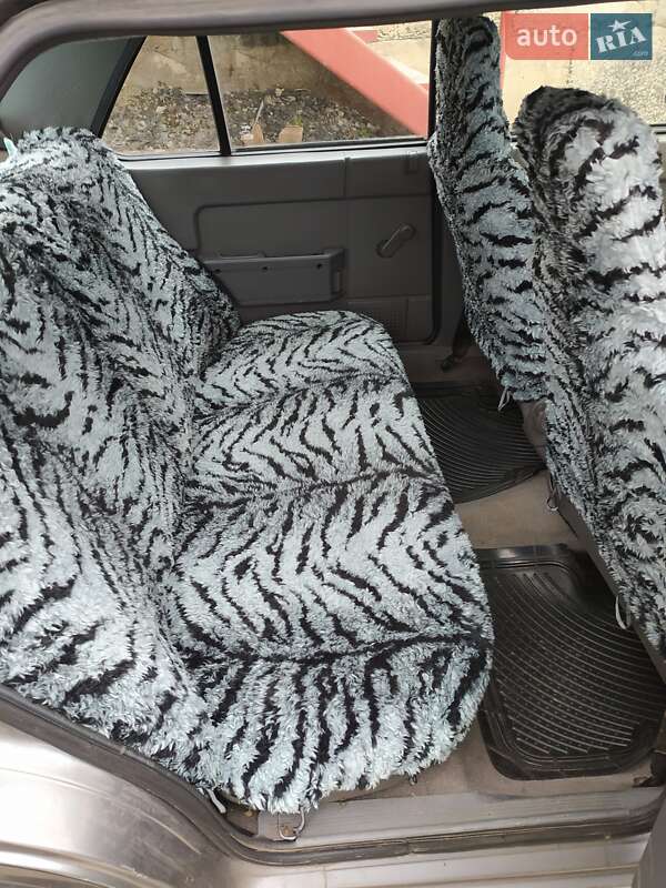 Седан SEAT Malaga 1990 в Ровно