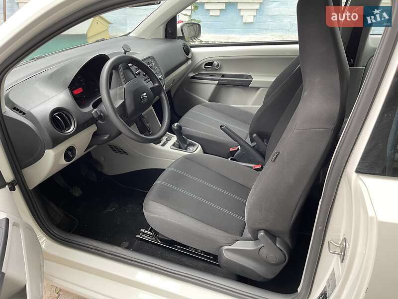 Хетчбек SEAT Mii 2015 в Звенигородці