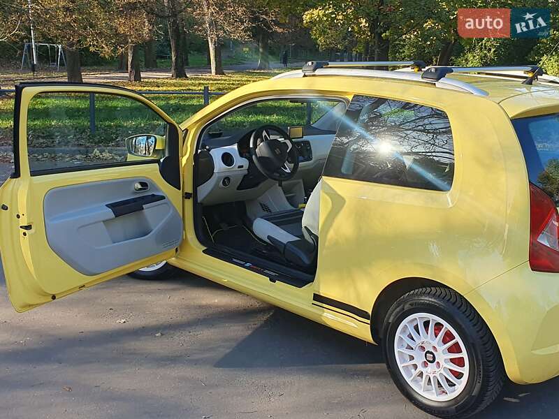 Хэтчбек SEAT Mii 2013 в Львове
