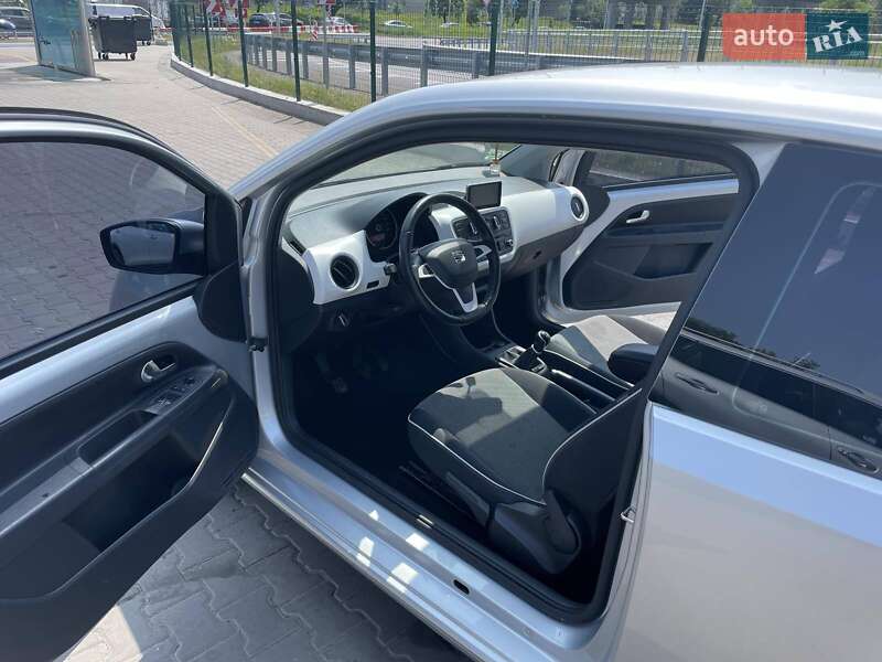 Хэтчбек SEAT Mii 2015 в Киеве