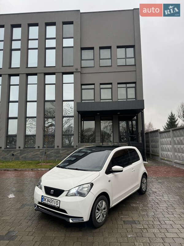 Хэтчбек SEAT Mii 2013 в Ровно фото Хэтчбек SEAT Mii 2013 в Ровно