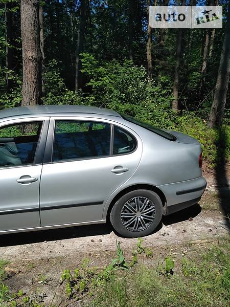 Седан SEAT Toledo 2000 в Шепетівці