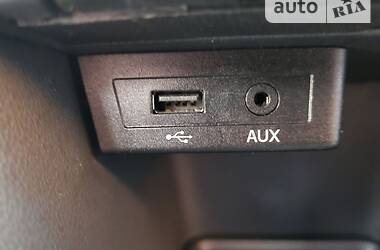 Хэтчбек SEAT Toledo 2013 в 