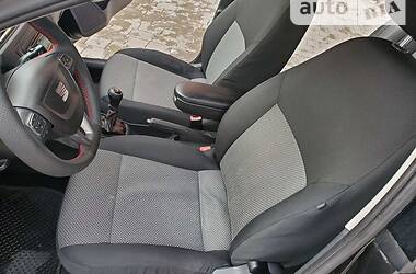 Хэтчбек SEAT Toledo 2013 в 