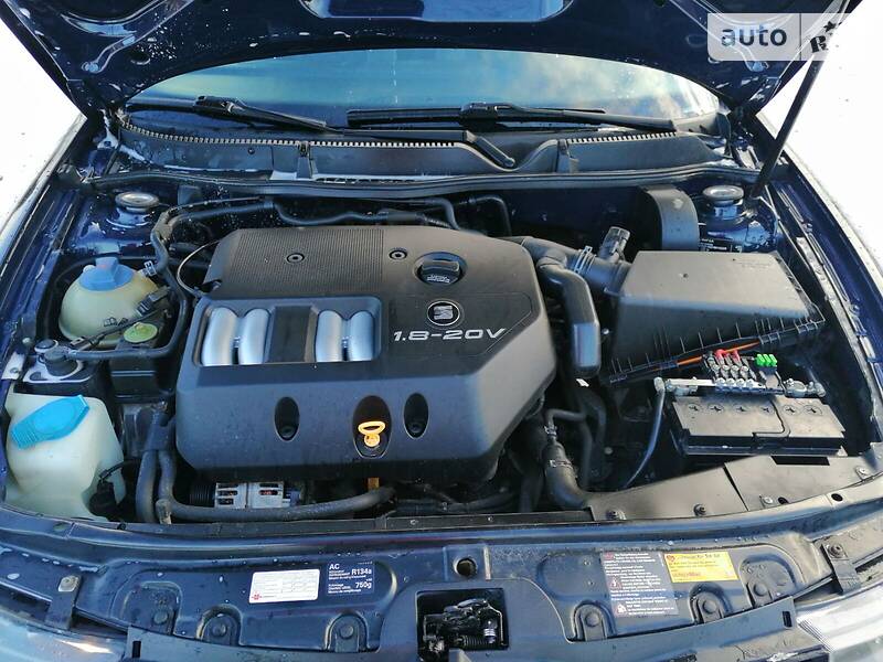 Седан SEAT Toledo 1999 в Бучаче