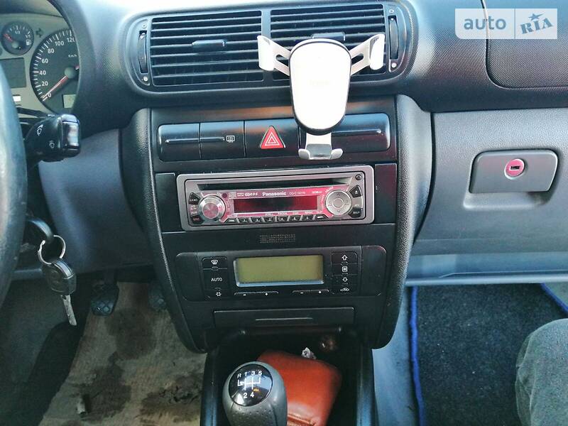 Седан SEAT Toledo 1999 в Бучаче