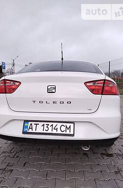 Седан SEAT Toledo 2014 в Ивано-Франковске