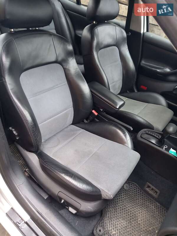 Седан SEAT Toledo 2004 в Мирополі