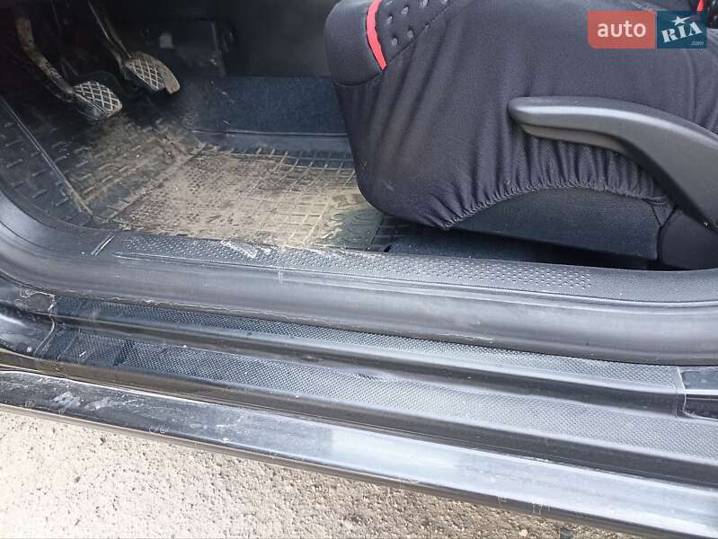 Седан SEAT Toledo 2002 в Староконстантинове фото 9 Седан SEAT Toledo 2002 в Староконстантинове