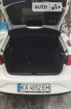 Лифтбек SEAT Toledo 2014 в Киеве
