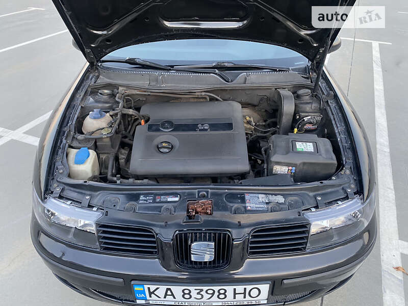 Седан SEAT Toledo 2004 в Киеве