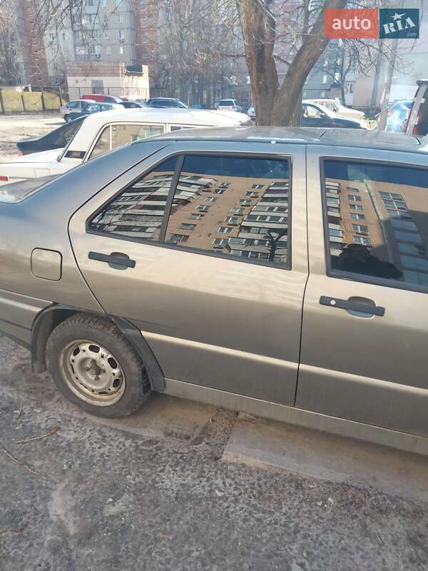 Седан SEAT Toledo 1993 в Києві