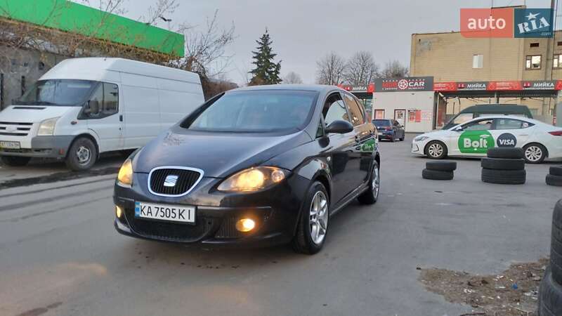 Хетчбек SEAT Toledo 2008 в Києві