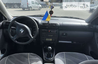 Седан SEAT Toledo 2003 в Киеве