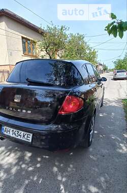 Хэтчбек SEAT Toledo 2006 в Виноградове