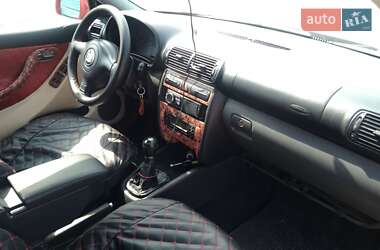 Седан SEAT Toledo 2003 в 
