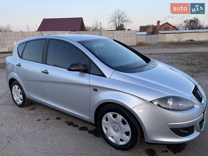 Хэтчбек SEAT Toledo 2008 в Харькове