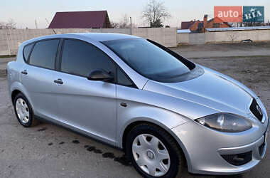 Хэтчбек SEAT Toledo 2008 в 