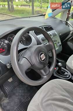 Хэтчбек SEAT Toledo 2008 в 