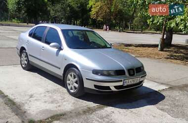 Седан SEAT Toledo 2004 в 