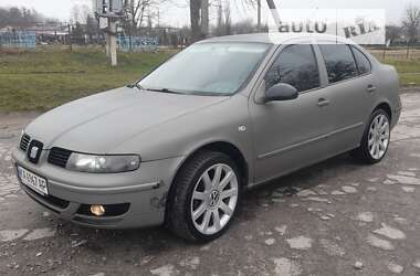 Седан SEAT Toledo 2003 в Лисянці