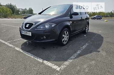 Хэтчбек SEAT Toledo 2006 в Киеве