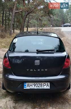 Хэтчбек SEAT Toledo 2008 в 