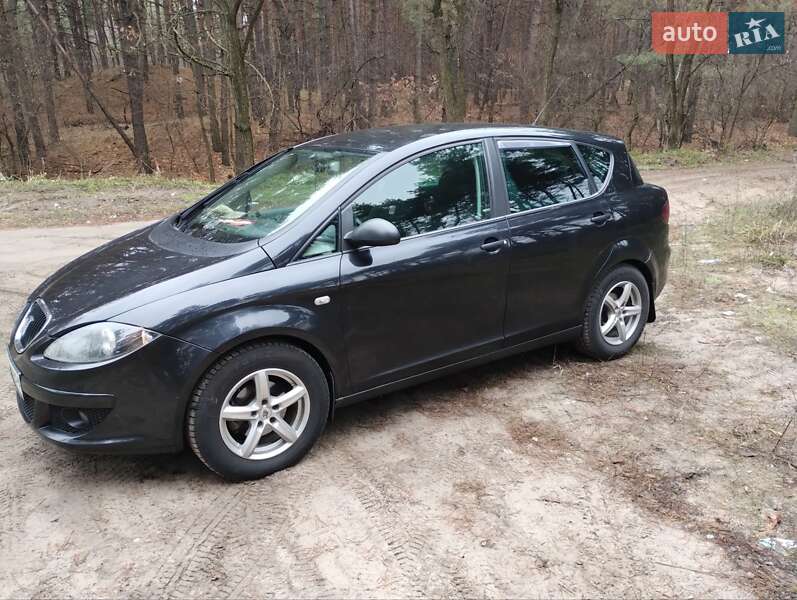 Хетчбек SEAT Toledo 2008 в Києві