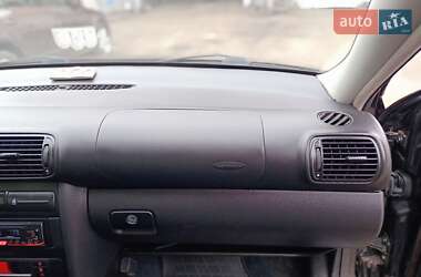 Седан SEAT Toledo 2002 в 