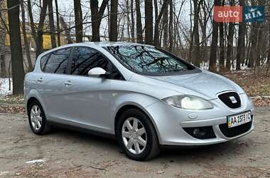 Хэтчбек SEAT Toledo 2008 в Киеве