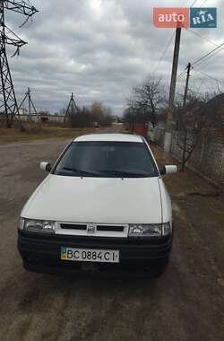 Седан SEAT Toledo 1993 в 